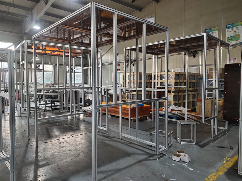 鋁型材機(jī)器設(shè)備外罩